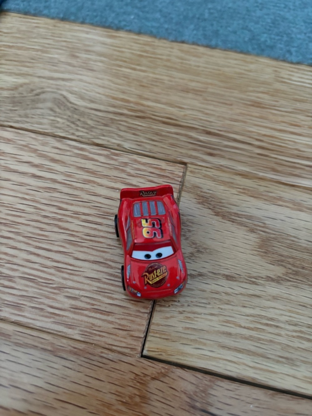Lightning McQueen Red Mini Die Cast Racers Cars Movie Disney Pixar